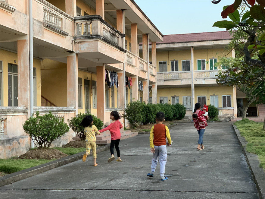 Nhà ở công nhân thiếu vì vướng cơ chế, chính sách. Ảnh: Ngọc Hà 