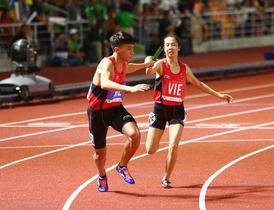 Tổ tiếp sức hỗn hợp 4x400m không tham dự giải đấu tại Ba Lan