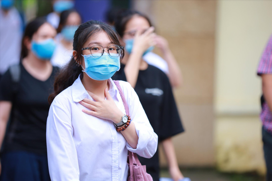 Hôm nay, thí sinh dự thi đợt 2 chính thức bước vào môn thi đầu tiênẢnh: Trọng Tài 