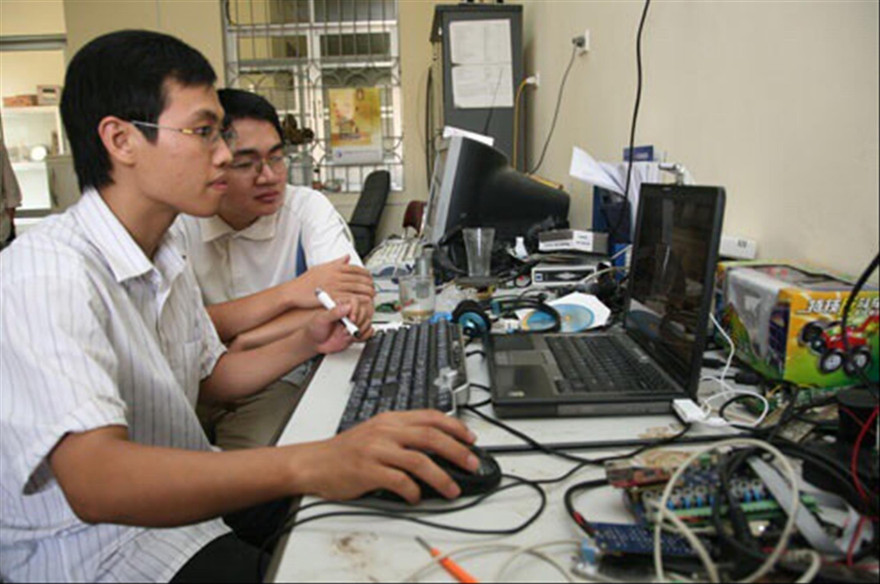 Thời gian tới, vấn đề sinh viên quan tâm không phải là học phí mà là chất lượng đào tạo giữa trường công và tư (ảnh chụp trước ngày 27/4)Ảnh: Diệp An 