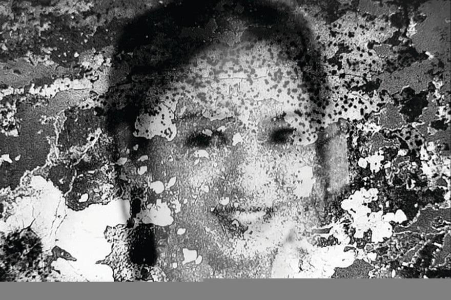 Ảnh cô gái được tìm thấy cùng hài cốt liệt sĩ ở chiến khu Ba Lòng (Ảnh được phục dựng) 