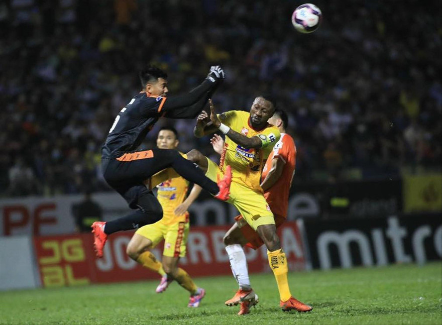 Hoàng Vũ Samson phạm lỗi nguy hiểm với Tuấn Mạnhảnh: CTV