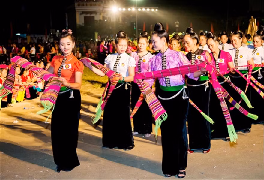 Nghệ thuật Xòe Thái có đặc trưng về tính đoàn kết, cố kết cộng đồng