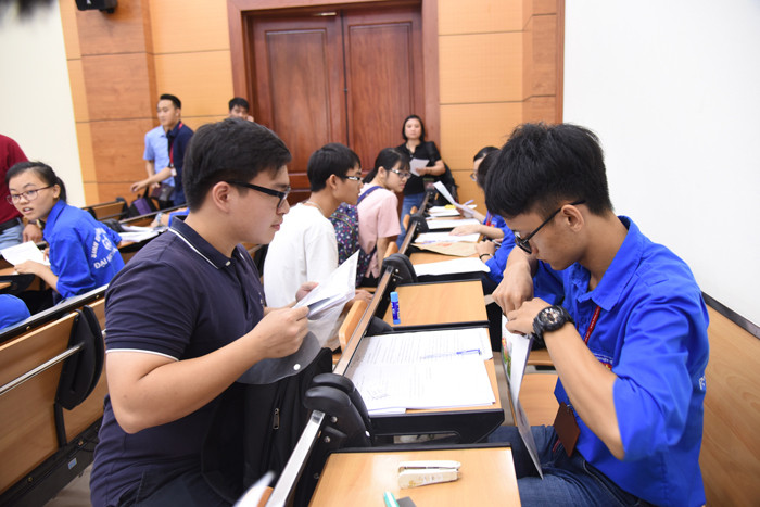 Tân sinh viên nhập học tại trường ĐH Y Hà Nội năm 2018 Ảnh: Nghiêm Huê 