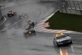 Ðua xe F1 đòi hỏi rất cao về hạ tầng và tính an toàn 