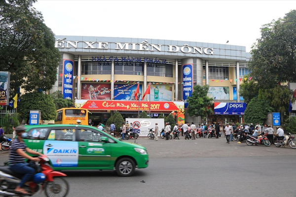 Bến xe Miền Đông (thuộc Tổng Cty Cơ khí Giao thông Vận tải Sài Gòn - SAMCO) - bến xe liên tỉnh lớn nhất cả nước, để xảy ra nhiều sai phạm Ảnh: Huy Thịnh 