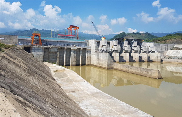 Hồ thủy điện Sông Tranh 3 hoàn thành đã lâu nhưng chưa được tích nước. Ảnh H. Văn 