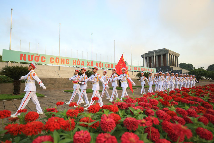 Lăng Bác mùa thu tháng Tám 2019 ảnh: như ý