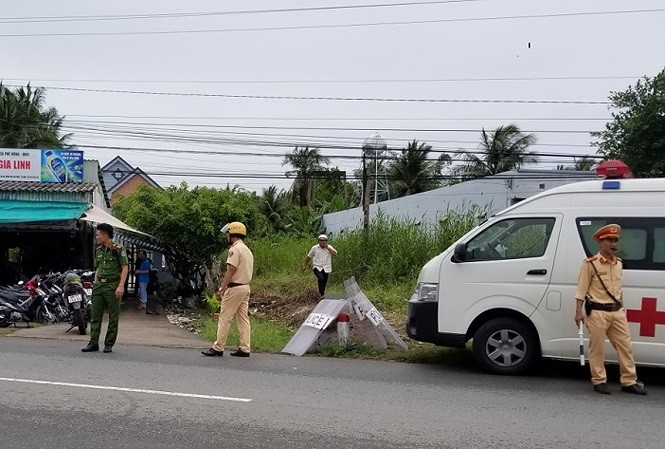 Khởi tố 4 người hất xăng chống cưỡng chế giao đất