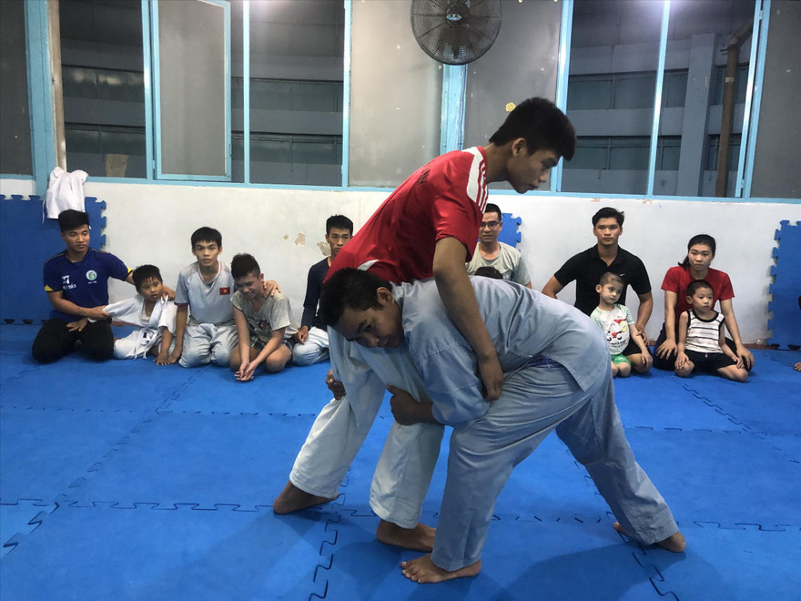 Võ sư Lê Hoàng Mai tâm niệm sẽ luôn là chỗ dựa cho trẻ em khuyết tật 