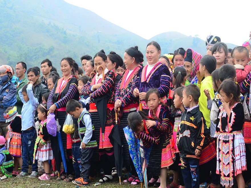 Người Mông dành nhiều thời gian để đi chơi vào dịp Tết Độc lập