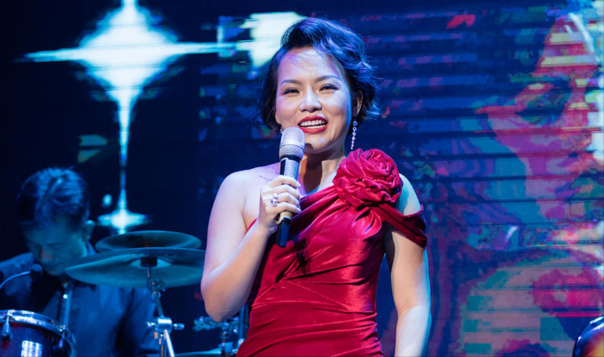 Ca sỹ Thái Thùy Linh