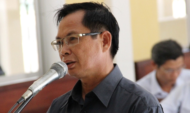 Bị cáo Ngô Văn Phán trước vành móng ngựa.