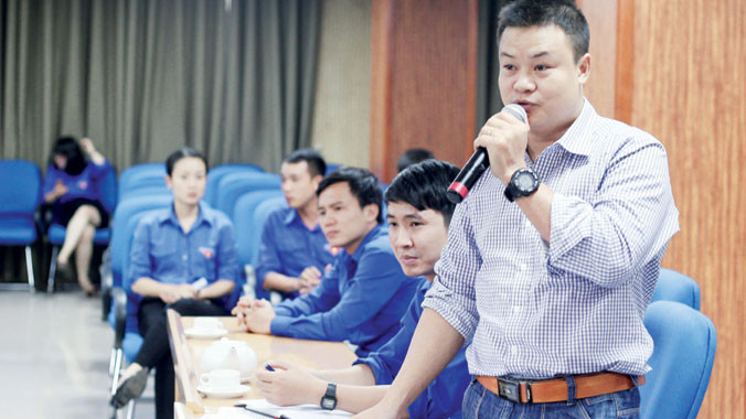 Các Tiến sĩ trẻ góp nhiều ý kiến tâm huyết tại hội nghị.