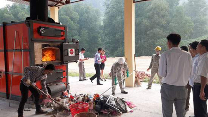 Lò đốt rác thải cỡ nhỏ gây ô nhiễm môi trường.