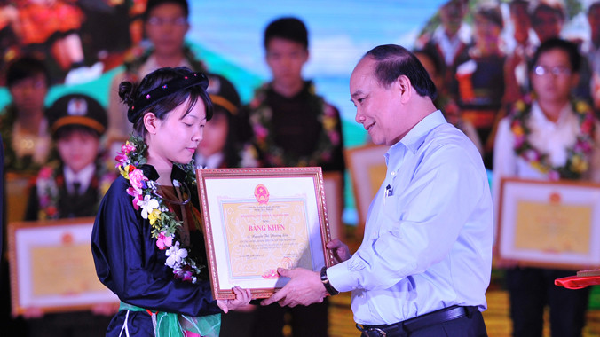 Vinh danh những 'bông hoa' của núi rừng