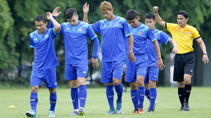 Thầy trò HLV Kiatisuk quyết tâm giành chiến thắng ngay tại sân Mỹ Đình. Ảnh: VSI.