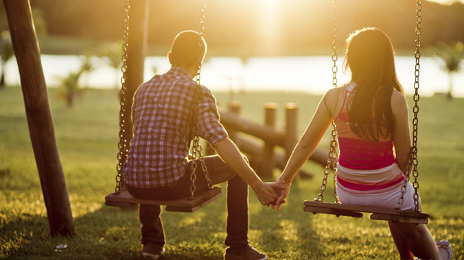 Để giữ gìn hạnh phúc gia đình, bạn trẻ cần thấu hiểu, tôn trọng và biết hy sinh.