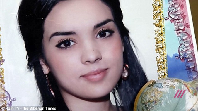 Cô gái Fatima bị cực đoan hóa từ khi gặp kẻ tuyển mộ của IS. Ảnh: Siberian Times.