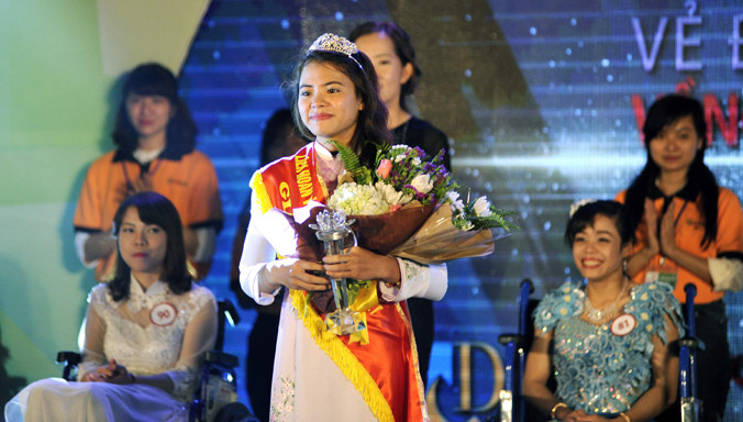 Hoa khôi Nguyễn Thị Thanh Hoa.