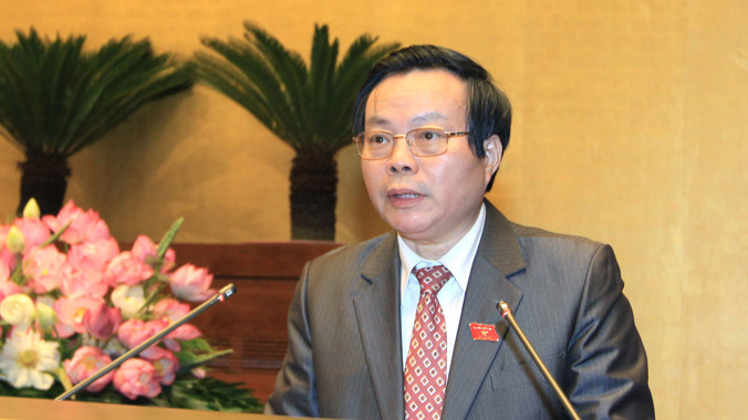 Theo Chủ nhiệm Ủy ban Tài chính - Ngân sách Phùng Quốc Hiển, chỉ chuyển sang cơ chế giá đối với một số khoản phí mà Nhà nước không cần phải nắm giữ, có sự cạnh tranh nhằm góp phần giảm giá. Ảnh: Như Ý.