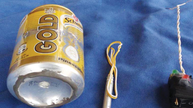 Hình bom tự chế của IS được cho là gài trên máy bay Nga. Ảnh: Jerusalem Post.