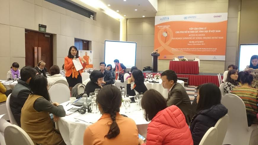 Các đại biểu sôi nổi thảo luận tại buổi toạ đàm. Ảnh: Tuấn Nguyễn