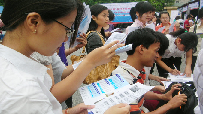 Người trẻ quan tâm nhiều đến vấn đề việc làm.