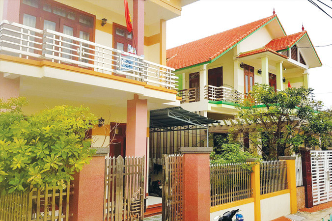 Biệt phủ của Thụ và Nam.