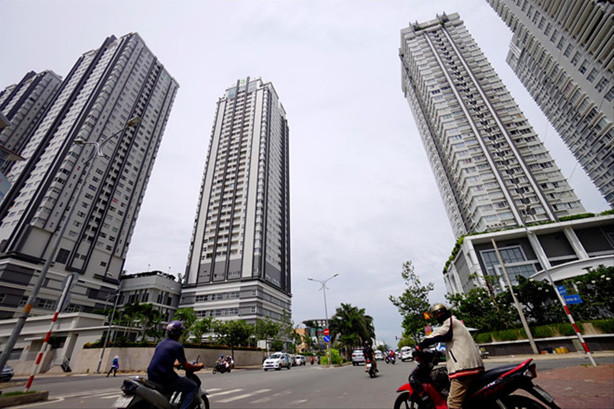 Doanh nghiệp đua nhau xây dựng căn hộ officetel bất chấp rủi ro về mặt pháp lý và nguy cơ phá vỡ quy hoạch. Ảnh: Hiếu Công.