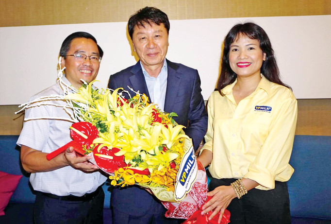 Canh bạc mới của bầu Đức