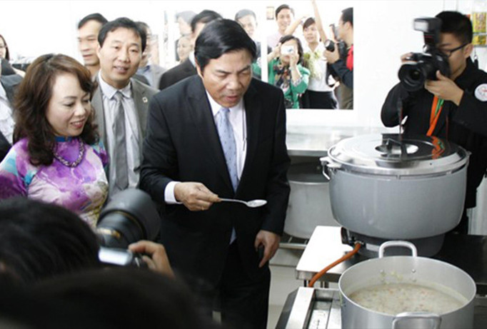 15 năm miệt mài với phụ nữ và trẻ nghèo bất hạnh