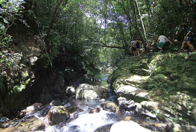 Bạch Mã - non xanh không dành cho xe máy