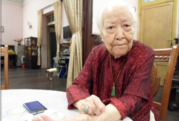 Bà Hoàng Thị Minh Hồ.