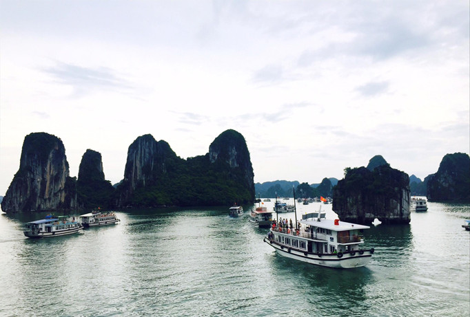  Năm Du lịch Quốc gia 2018 hướng tới di sản Hạ Long. Ảnh: Bảo Hân.