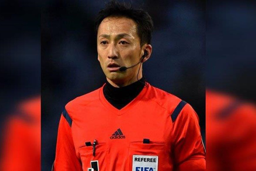 Trận “chung kết sớm” của V-League 2017: Vì sao mời trọng tài ngoại bắt chính?