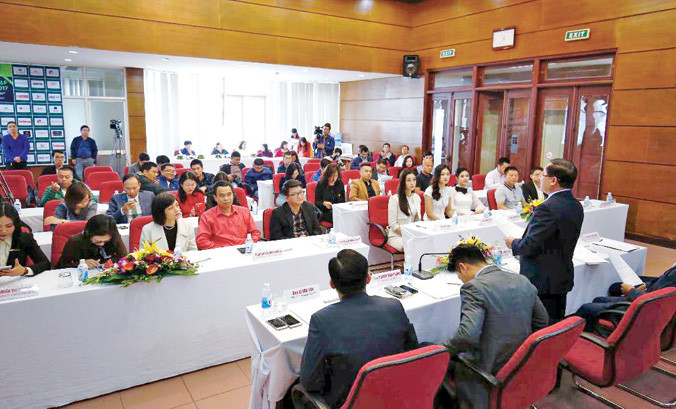 Với ý nghĩa gây quỹ cho Quỹ hỗ trợ tài năng trẻ Việt Nam, giải Golf Tiền Phong Championship thu hút sự quan tâm của các chính khách, doanh nhân, người nổi tiếng và đông đảo báo giới. Ảnh: Như Ý.