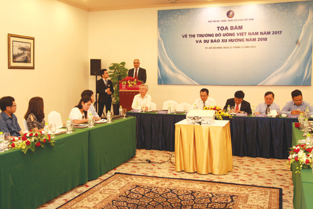  Toàn cảnh Tọa đàm về Thị trường đồ uống năm 2017 và dự báo xu hướng năm 2018 do VBA tổ chức ngày 22/11/2017.