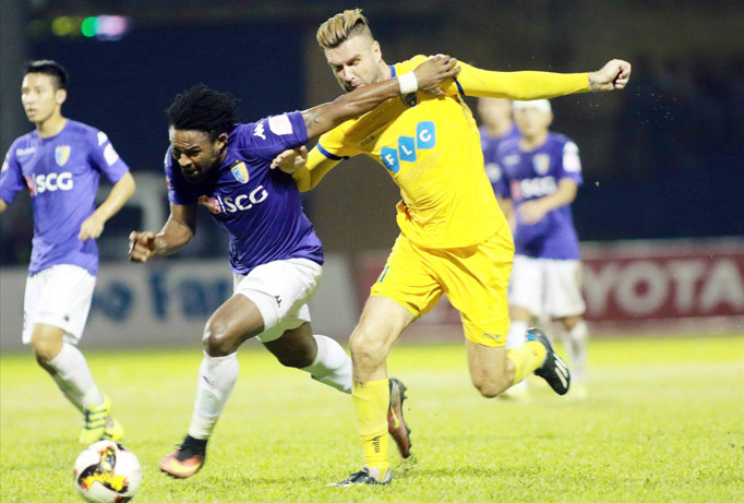 V.League 2017: Quảng Nam lên ngôi đầu