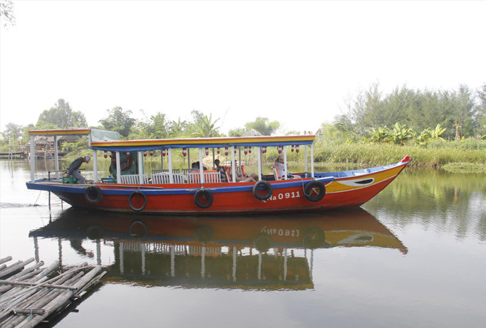 Đau đáu làng '5X' làm du lịch