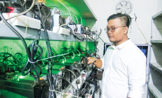 Cận cảnh “trâu cày” Bitcoin ký gửi nhờ dịch vụ chăm sóc. Ảnh: Uyên Phương.