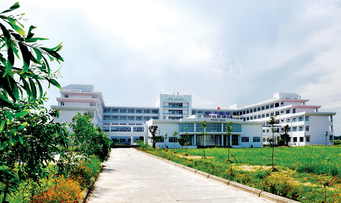 Trường ĐH Kiên Giang.