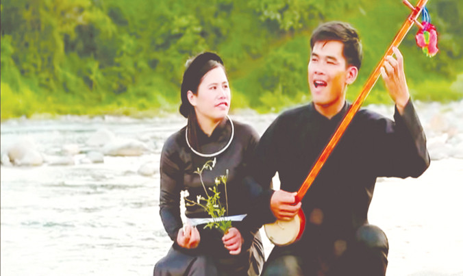 Hai nghệ nhân hát Then, đàn tính ru hồn người đến chốn bồng lai tiên cảnh.