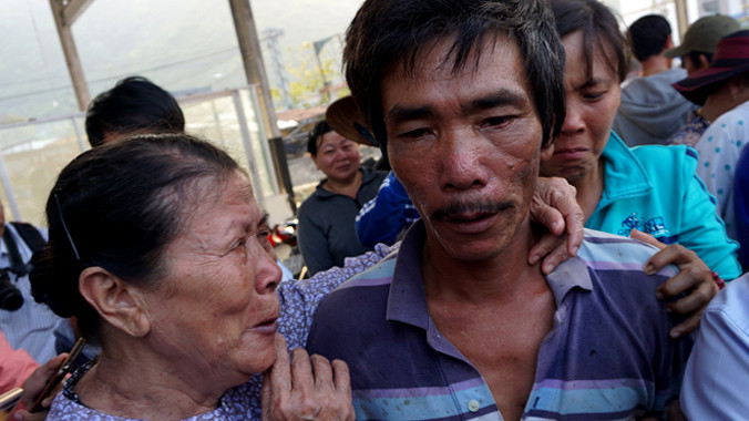 Phút giây mừng tủi của bà Lê Thị Nhỏ và con trai bà, ông Nguyễn Tằm.