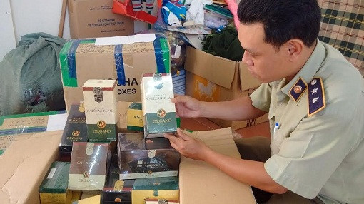 Trà và cà phê nhập lậu của CTy CPĐT TM Phúc Gia Bảo 68 - Chi nhánh Gia Lai bị tịch thu.