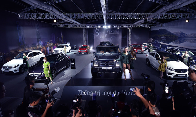 Triển lãm xe Mercedes. Ảnh: Tô Tùng.