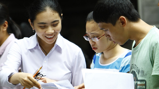 Theo dự thảo, năm 2017, lần đầu tiên thí sinh sẽ phải thi môn Khoa học tự nhiên và Khoa học xã hội. Ảnh: Như Ý.