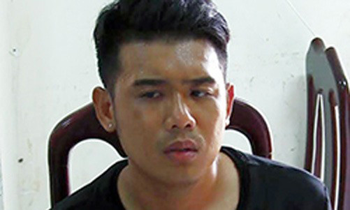 Wong Giao Lian tại công an.