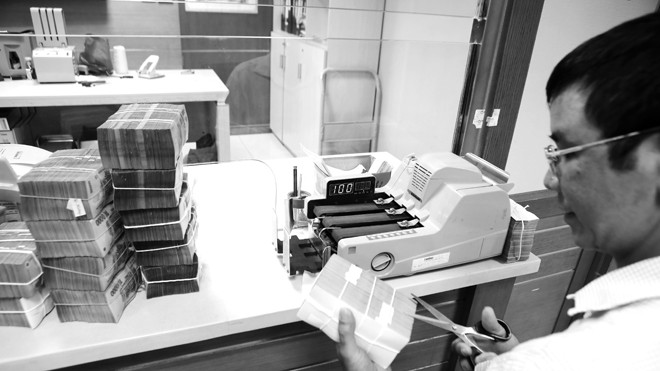 Nợ xấu ngân hàng đang xử lý rốt ráo nhưng vẫn tắc.