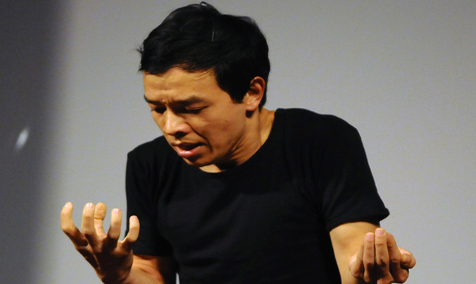 Hoàng Tùng trong vở diễn.